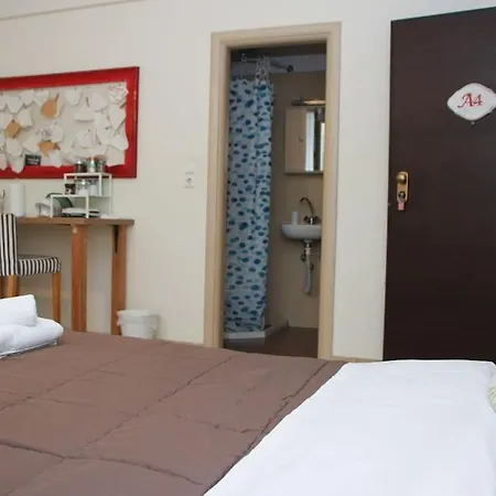 Comfy Hideaway Apartment